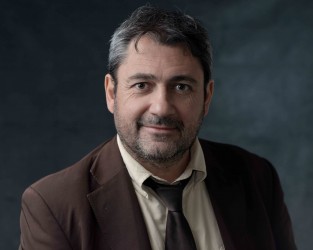 Alfredo Joignant, Doctor en Ciencia Politica Universidad Diego Portales